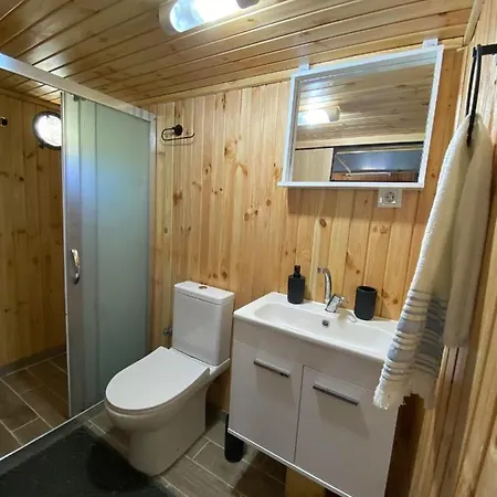 Apartman Soeguet Tinyhouse & Glamping *