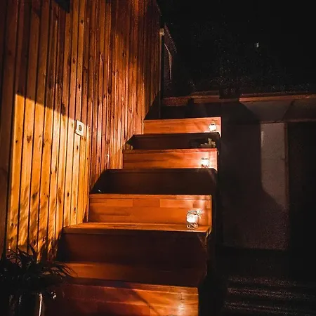 Soeguet Tinyhouse & Glamping * 말마리스
